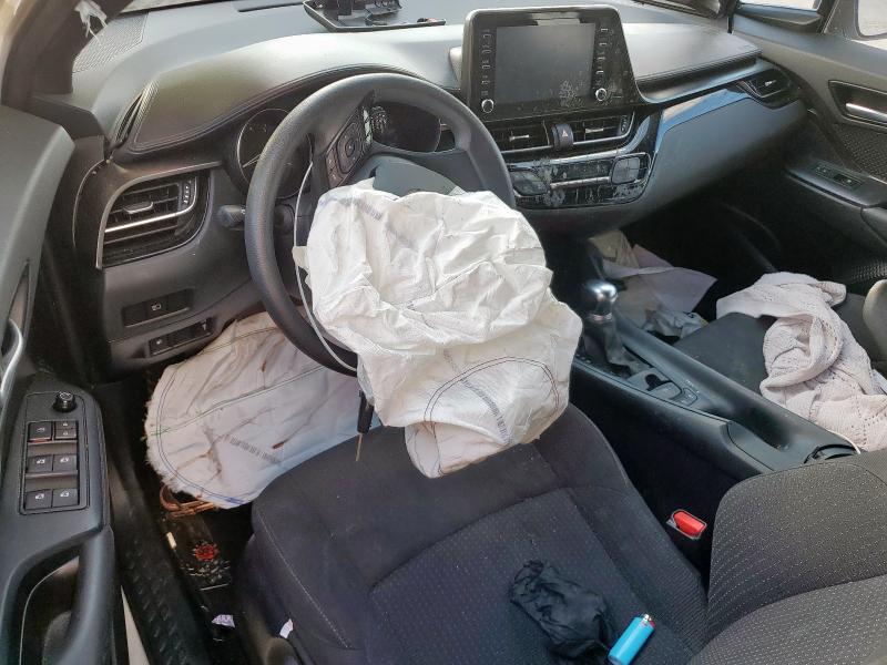 NMTKHMBX6KR097464 - 2019 TOYOTA C-HR XLE 白色 照片 8