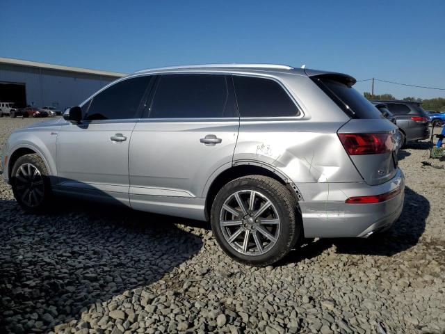 WA1VAAF73JD000995 - 2018 AUDI Q7 PRESTIGE SILVER photo 2