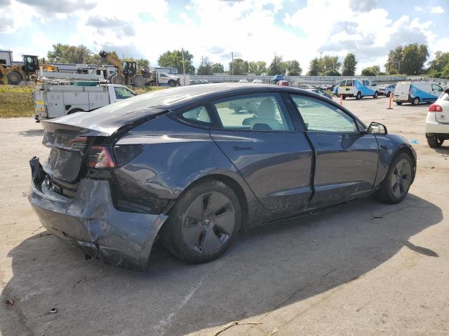 5YJ3E1EA5PF685940 - 2023 TESLA MODEL 3 GRAY photo 3