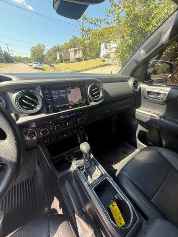 3TMCZ5AN5KM284221 - 2019 TOYOTA TACOMA DOUBLE CAB Szary zdjęcie 9