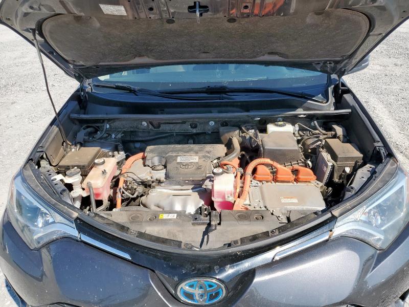 JTMRJREVXJD218017 - 2018 TOYOTA RAV4 HV LE Boz foto 11