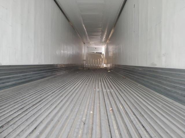 1UYVS2534K2511007 - 2019 UTILITY VS2RA Սպիտակ լուսանկար 5