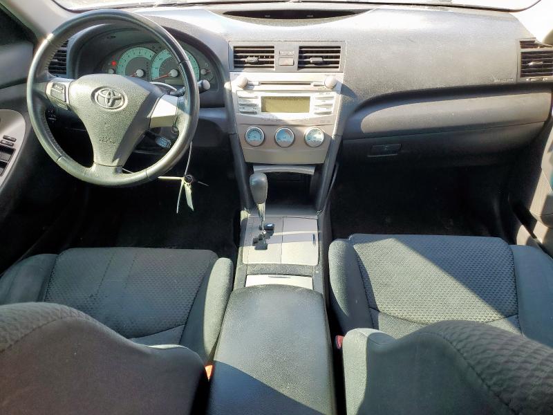 4T1BE46K49U410375 - 2009 TOYOTA CAMRY BASE ვერცხლისფერი ფოტო 8