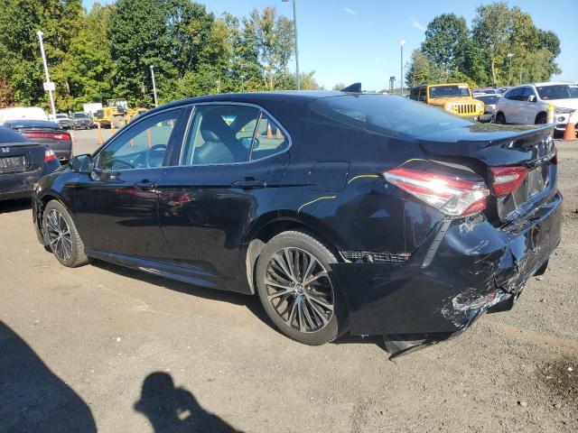 4T1B11HK2JU555605 - 2018 TOYOTA CAMRY L BLACK photo 2