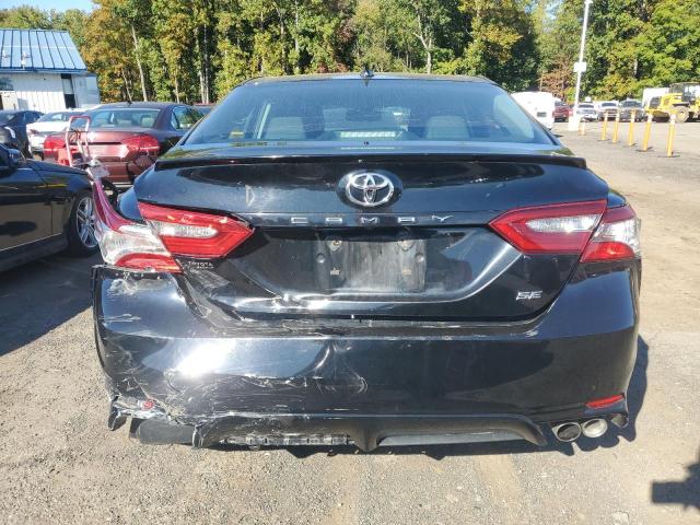 4T1B11HK2JU555605 - 2018 TOYOTA CAMRY L BLACK photo 6
