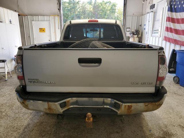 5TEUU4EN8AZ704725 - 2010 TOYT TACOMA ACCESS CAB Silber Foto 6