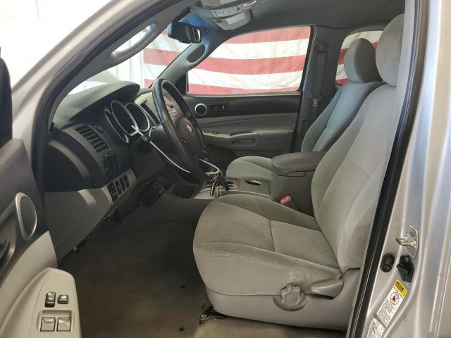 5TEUU4EN8AZ704725 - 2010 TOYT TACOMA ACCESS CAB Silber Foto 7