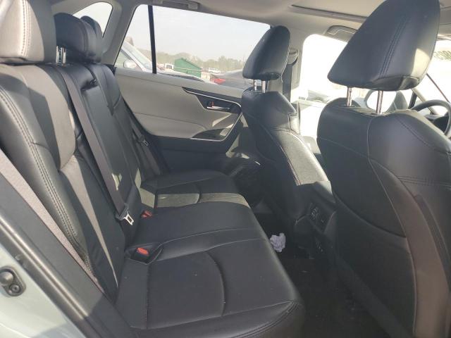 JTMRWRFV7KD506109 - 2019 TOYOTA RAV4 XLE Silber Foto 10