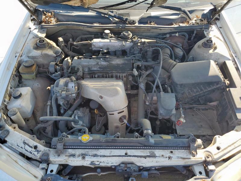 JT2BG22K810545789 - 2001 TOYOTA CAMRY CE WHITE photo 11