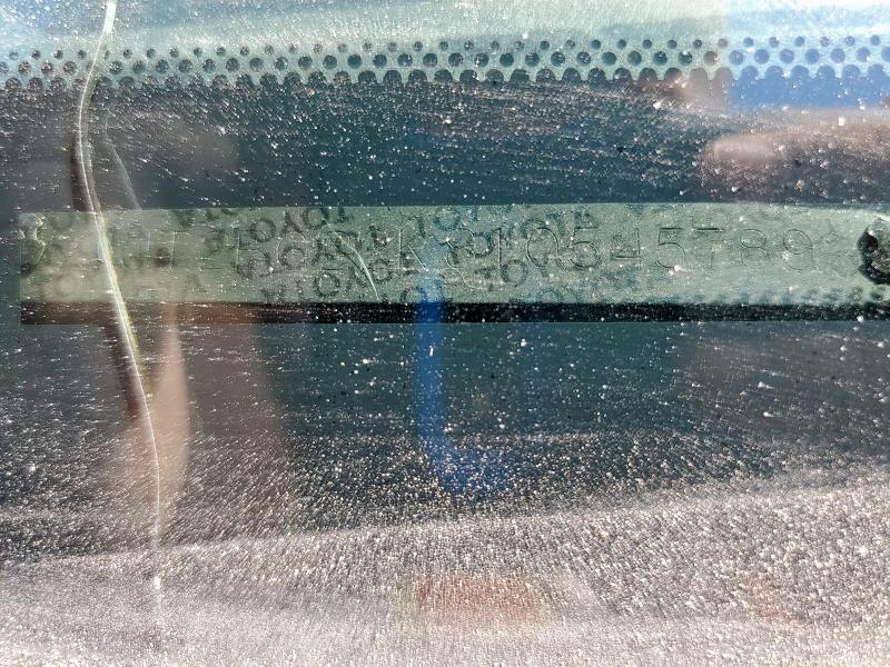 JT2BG22K810545789 - 2001 TOYOTA CAMRY CE WHITE photo 12