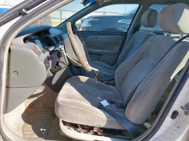 JT2BG22K810545789 - 2001 TOYOTA CAMRY CE WHITE photo 7