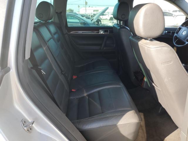 WVGZM77L16D054733 - 2006 VOLKSWAGEN TOUAREG 4.2 SILVER photo 11