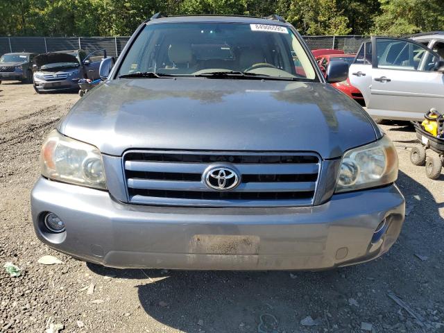 JTEEP21A740049640 - 2004 TOYOTA HIGHLANDER BLUE photo 5
