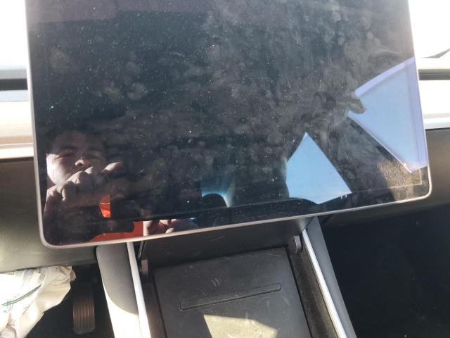 5YJ3E1EB4KF525369 - 2019 TESLA MODEL 3 GRAY photo 9