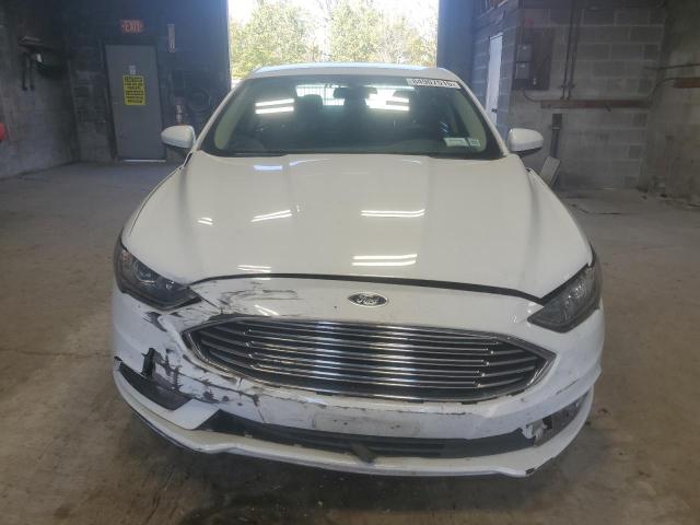 3FA6P0H71JR277982 - 2018 FORD FUSION SE Beyaz fotoğraf 5