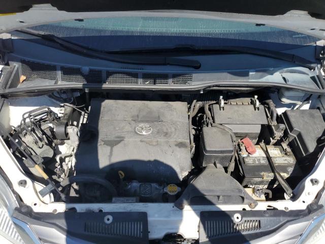 5TDYK3DC8BS174661 - 2011 TOYOTA SIENNA XLE WHITE photo 12