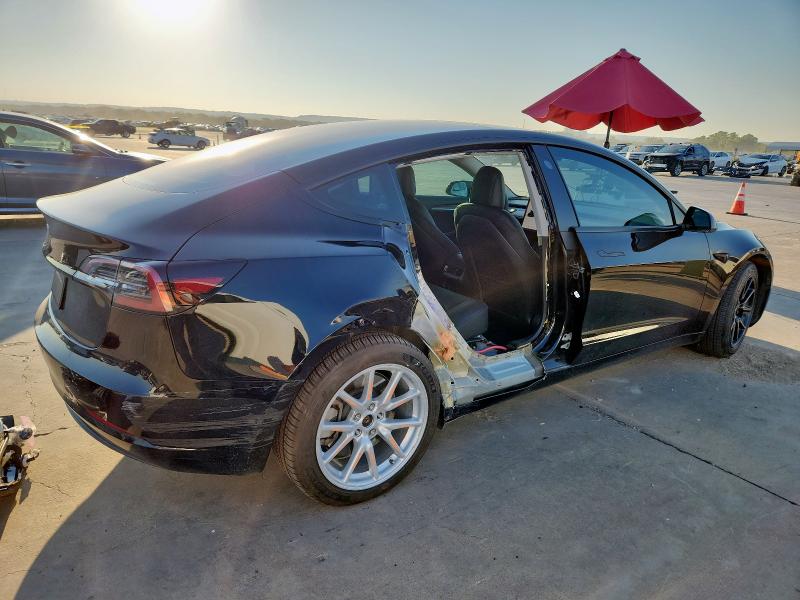 5YJ3E1EA7PF469247 - 2023 TESLA MODEL 3 أسود صورة 3