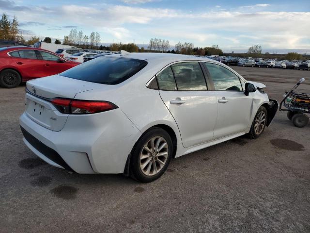 5YFBPMBE0NP326284 - 2022 TOYOTA COROLLA LE 白色 照片 3