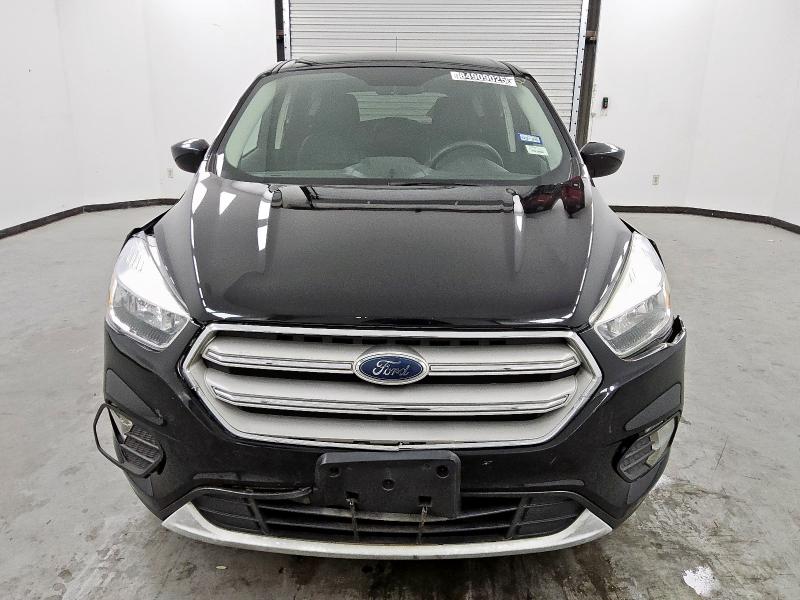 1FMCU0GD3KUC03207 - 2019 FORD ESCAPE SE Schwarz Foto 5