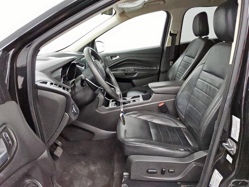 1FMCU0GD3KUC03207 - 2019 FORD ESCAPE SE Schwarz Foto 7