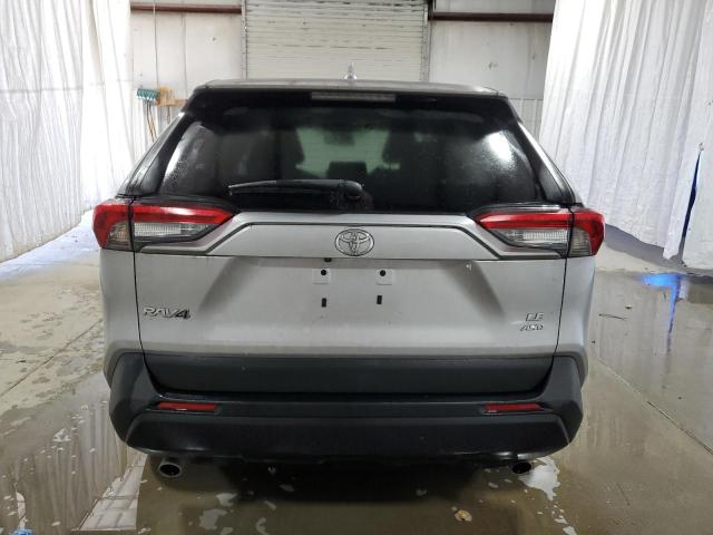 2T3F1RFV1RC415563 - 2024 TOYOTA RAV4 LE ვერცხლისფერი ფოტო 6
