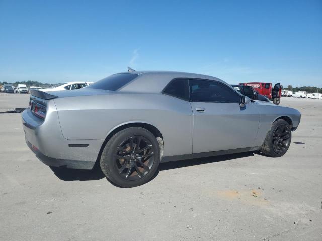 2C3CDZBT5GH138592 - 2016 DODGE CHALLENGER R/T SILVER photo 3