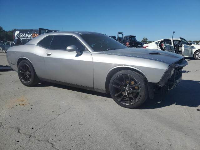 2C3CDZBT5GH138592 - 2016 DODGE CHALLENGER R/T SILVER photo 4