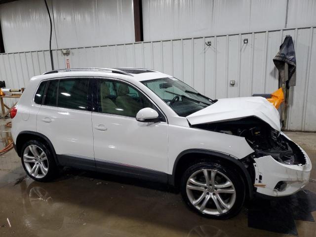 WVGBV3AXXDW561179 - 2013 VOLKSWAGEN TIGUAN S WHITE photo 4