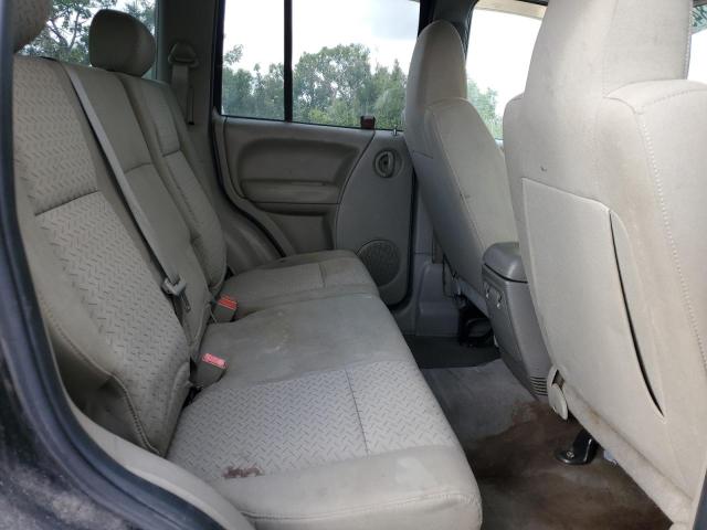 1J4GK38K65W577128 - 2005 JEEP LIBERTY RENEGADE 黑色 照片 11