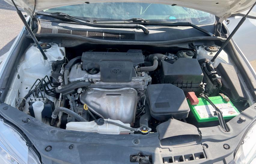 4T4BF1FK2FR492393 - 2015 TOYT CAMRY LE 白色 照片 7