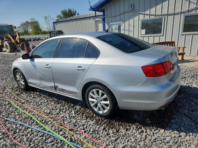 3VWDX7AJ4DM354326 - 2013 VOLKSWAGEN JETTA SE Күміс фото 2