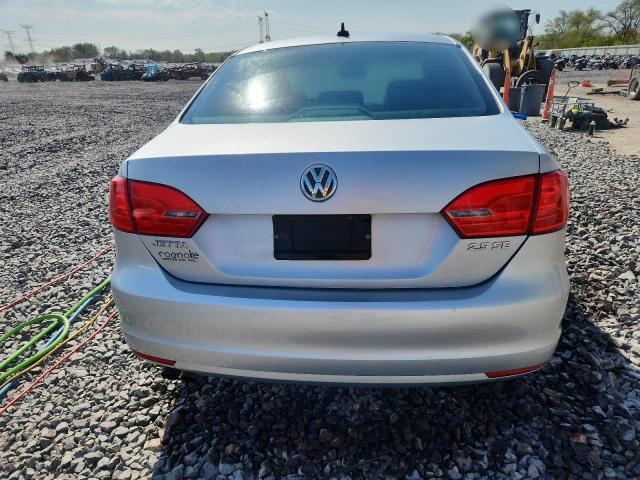 3VWDX7AJ4DM354326 - 2013 VOLKSWAGEN JETTA SE Күміс фото 6