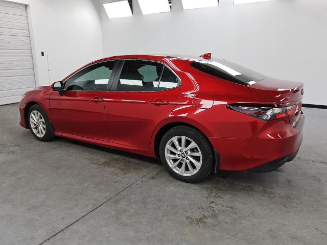4T1C11BK2PU094721 - 2023 TOYOTA CAMRY LE RED photo 2