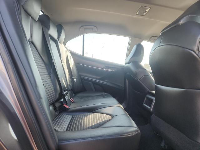 4T1T11AK0NU679117 - 2022 TOYOTA CAMRY SE Մոխրագույն լուսանկար 10