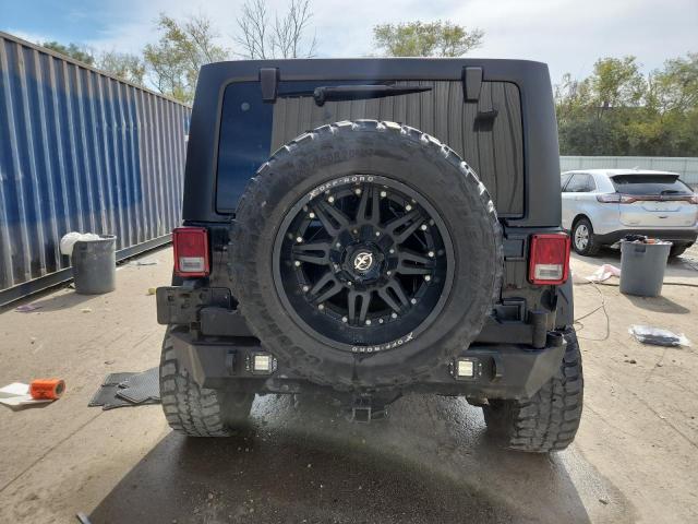 1C4BJWEG4DL698616 - 2013 JEEP WRANGLER U SAHARA 黑色 照片 6