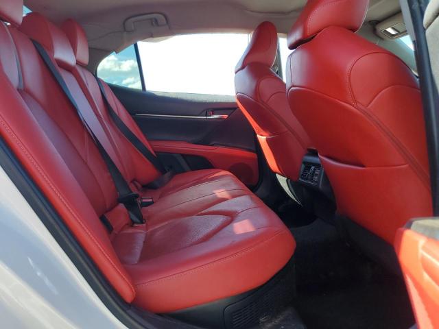 4T1K31AK1NU579579 - 2022 TOYOTA CAMRY XSE WHITE photo 10