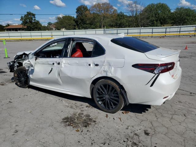 4T1K31AK1NU579579 - 2022 TOYOTA CAMRY XSE WHITE photo 2