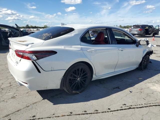 4T1K31AK1NU579579 - 2022 TOYOTA CAMRY XSE WHITE photo 3