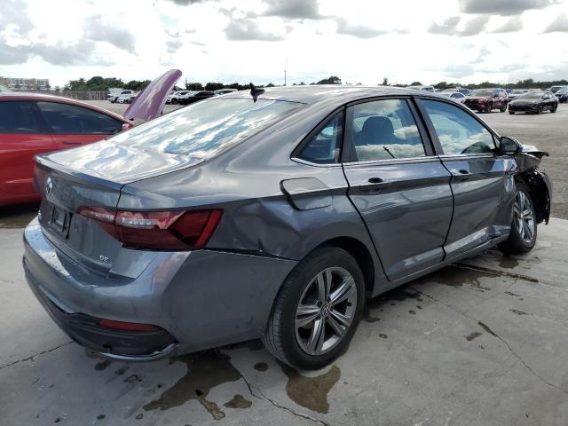 3VWEM7BU8RM041101 - 2024 VOLKSWAGEN JETTA SE 灰色 照片 3