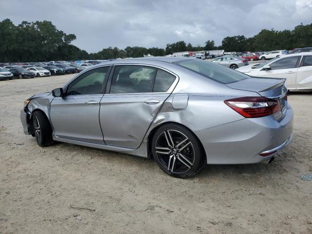 1HGCR2F5XHA032933 - 2017 HONDA ACCORD SPORT Күміс фото 2