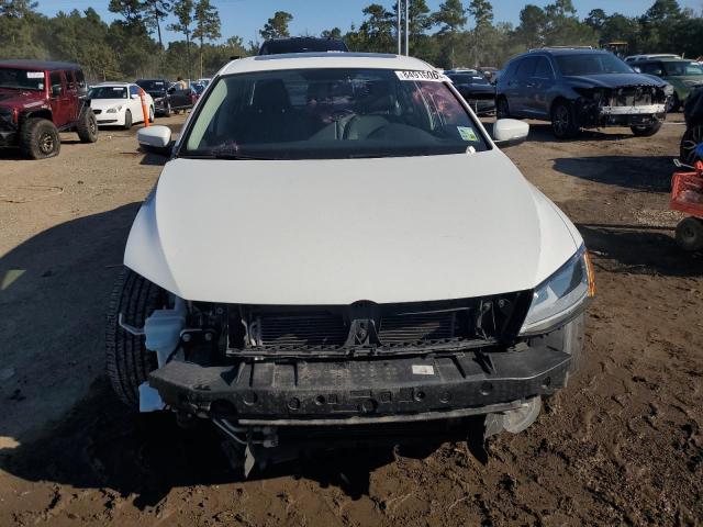 3VWDB7AJ4HM222414 - 2017 VOLKSWAGEN JETTA SE WHITE photo 5