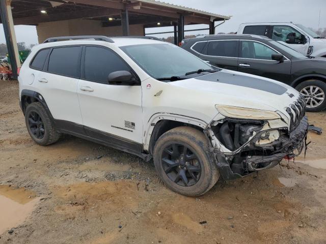 1C4PJMBS9GW112417 - 2016 JEEP CHEROKEE TRAILHAWK WHITE photo 4