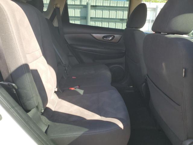 KNMAT2MT2GP651837 - 2016 NISSAN ROGUE S WHITE photo 11