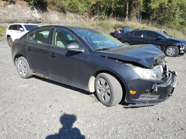 1G1PB5SG1D7249896 - 2013 CHEVROLET CRUZE LS შავი ფოტო 4