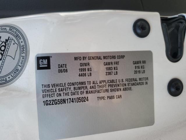 1G2ZG58N174105024 - 2007 PONTIAC G6 BASE WHITE photo 12