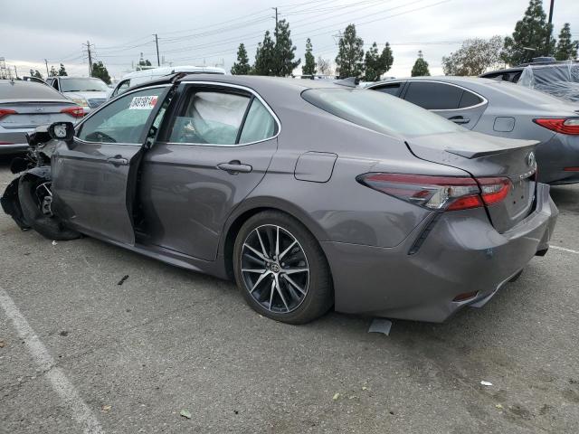 4T1G11AKXRU863438 - 2024 TOYOTA CAMRY SE NIGHT SHADE GRAY photo 2