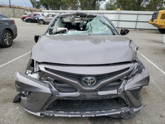 4T1G11AKXRU863438 - 2024 TOYOTA CAMRY SE NIGHT SHADE GRAY photo 5