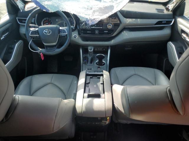 5TDGZRAH9NS126293 - 2022 TOYOTA HIGHLANDER XLE Արծաթագույն լուսանկար 8