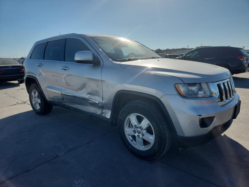 1C4RJEAG4CC334306 - 2012 JEEP GRAND CHER LAREDO 银色 照片 4