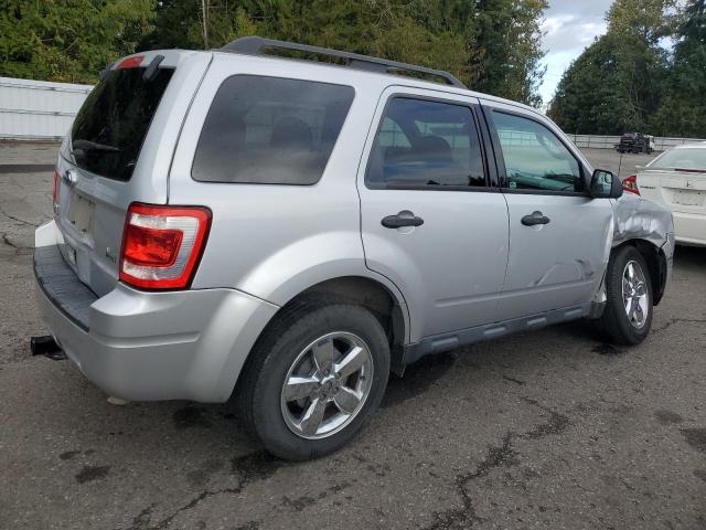 1FMCU9DG0BKB91516 - 2011 FORD ESCAPE XLT SILVER photo 3